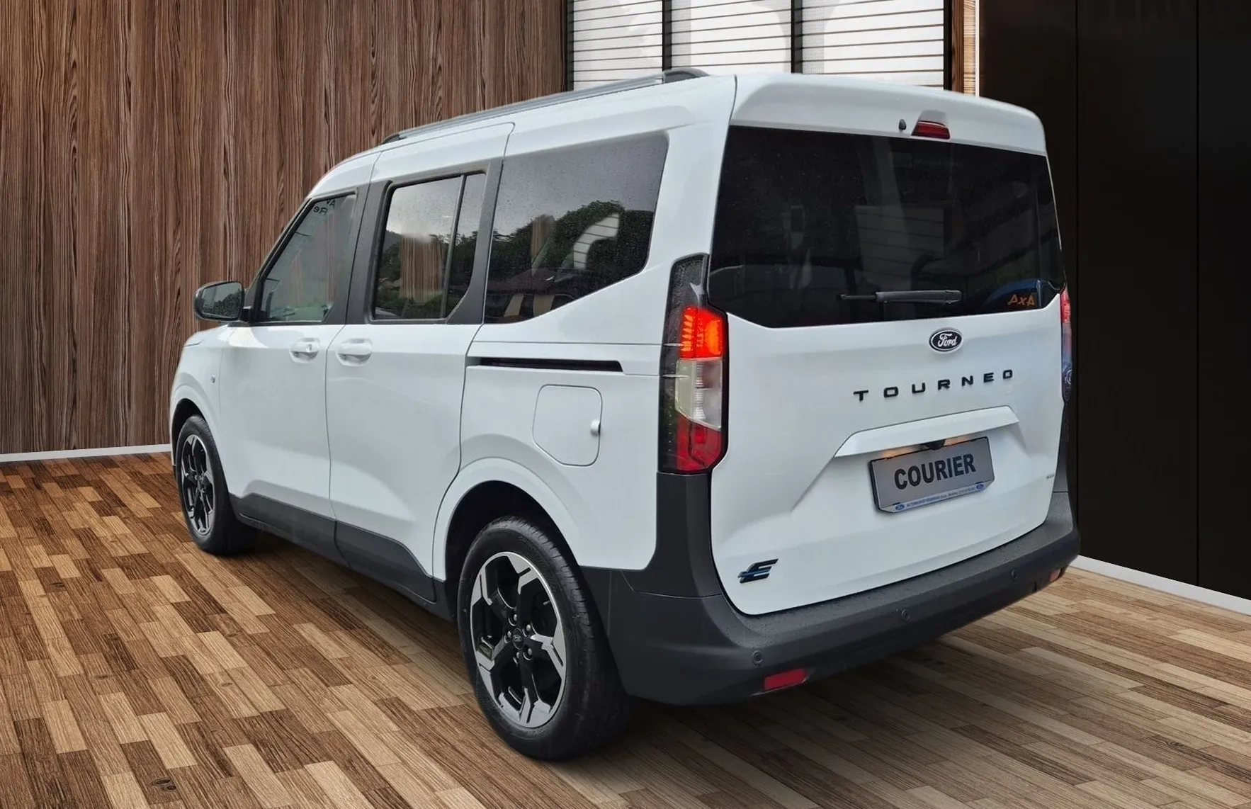 Zunanja slika - Ford Tourneo - Courier E- TITANIUM - 5