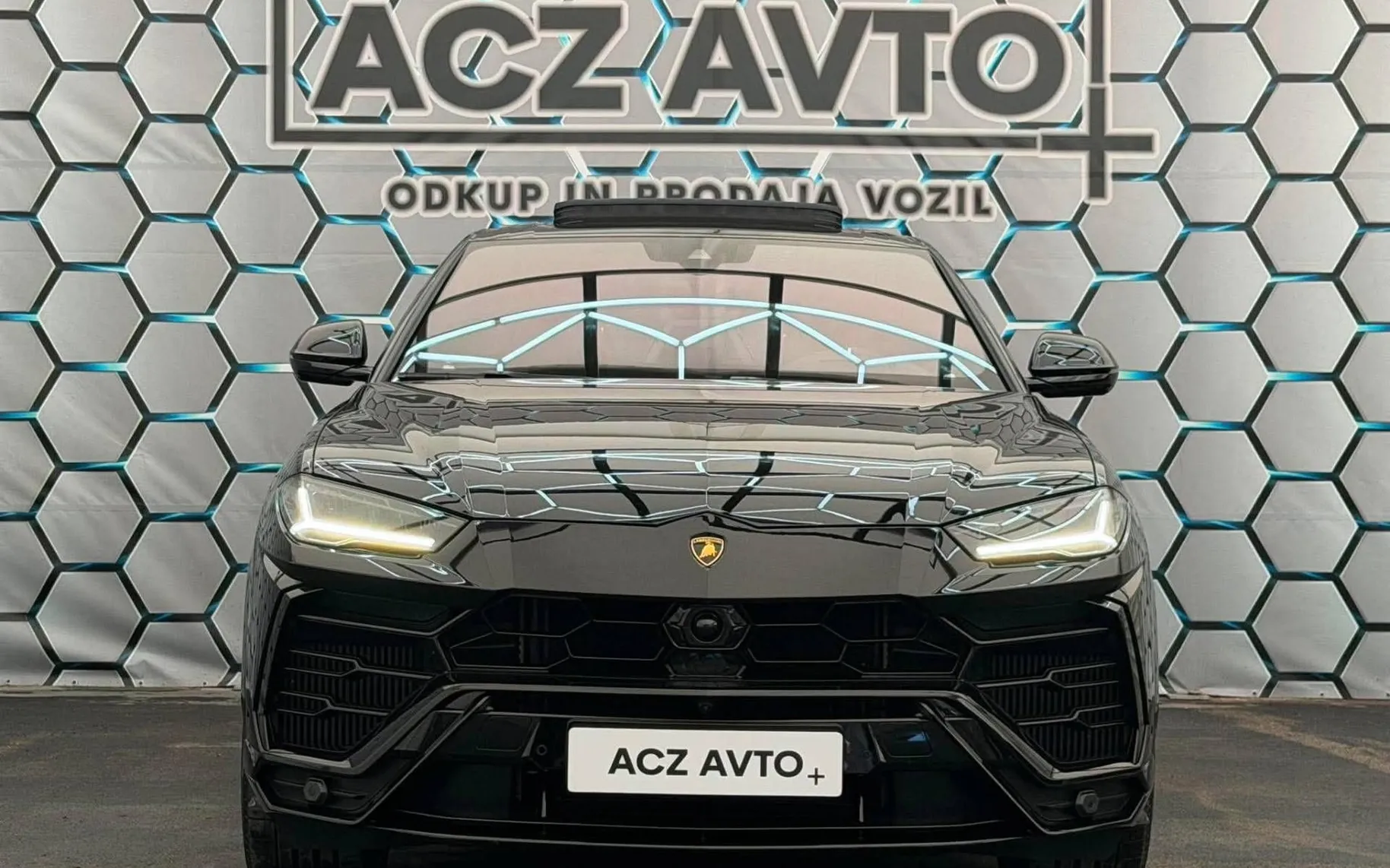 Zunanja slika - Lamborghini Urus - CITURA•23 COL•SOFT•ZRAČNO•3D BANG•PANO•VIRTUAL•F1• - 2