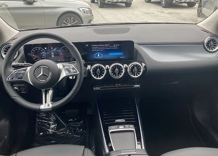 Zunanja slika - Mercedes-Benz GLA-Razred - 180 Progressive - 6