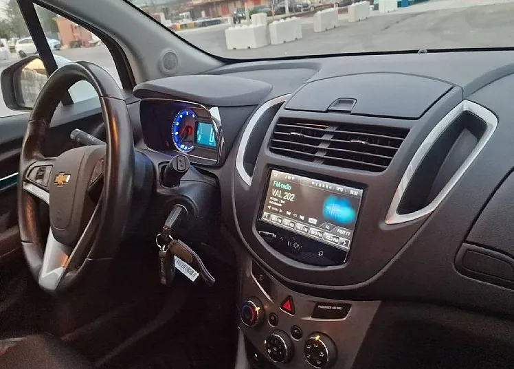 Zunanja slika - Chevrolet Trax - 1.7 DIESEL 1.LAST. SLO SAMO 143.000km KAMERA - 9