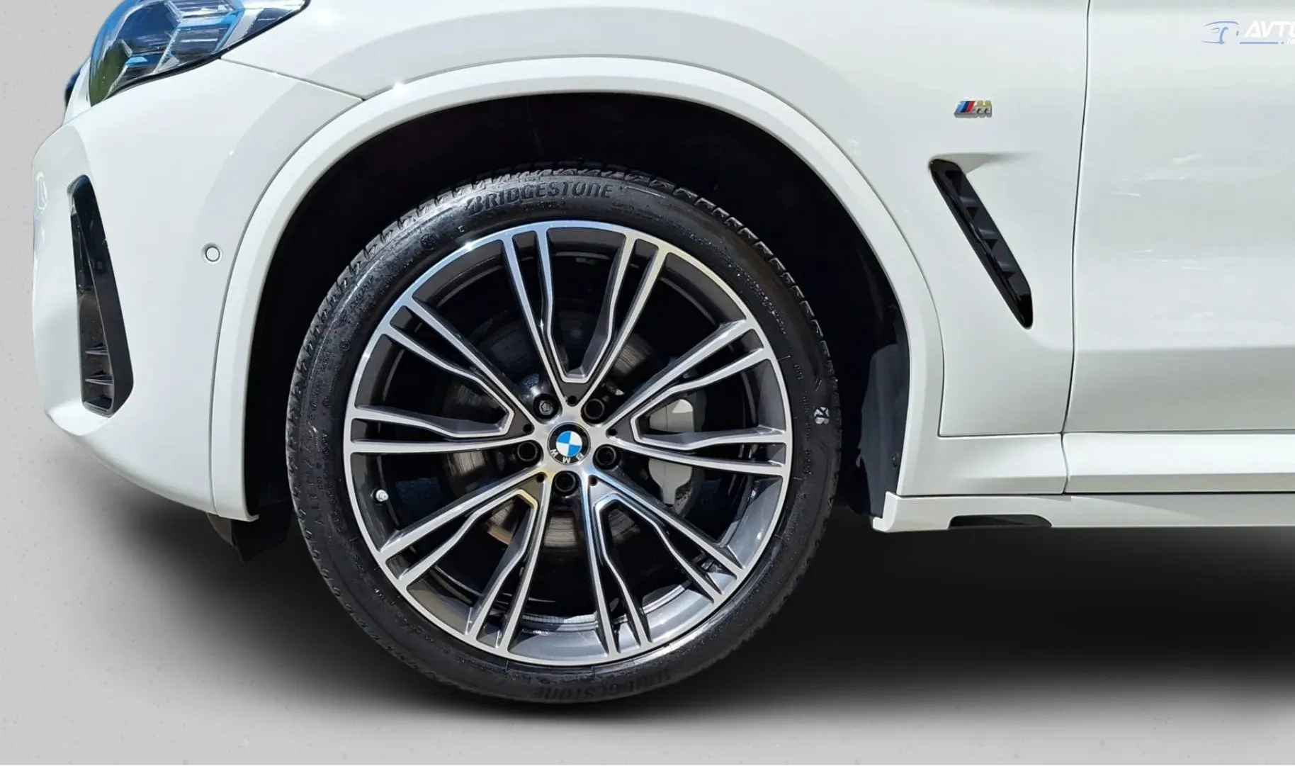 Zunanja slika - BMW X4 - xDrive30d - 4