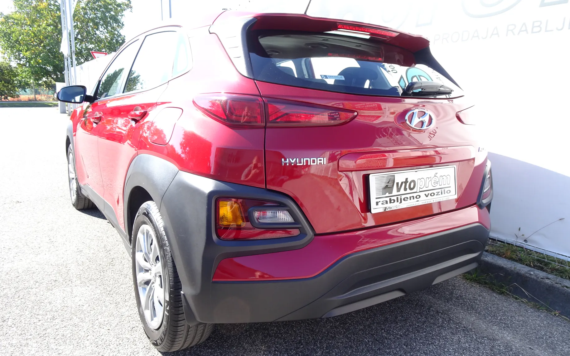 Zunanja slika - Hyundai Kona - 1,0 T-GDI 120 Trend - 4