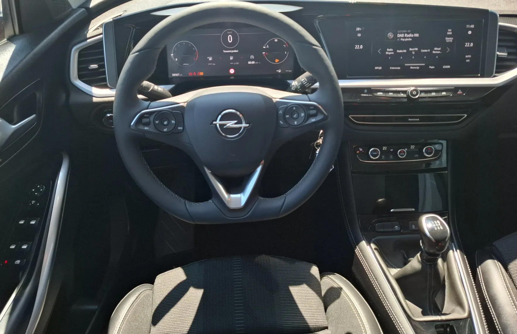 Zunanja slika - Opel Grandland - 1.2 GS Line - POTRJENA KNJIGA + AKCIJSKA CENA - 11