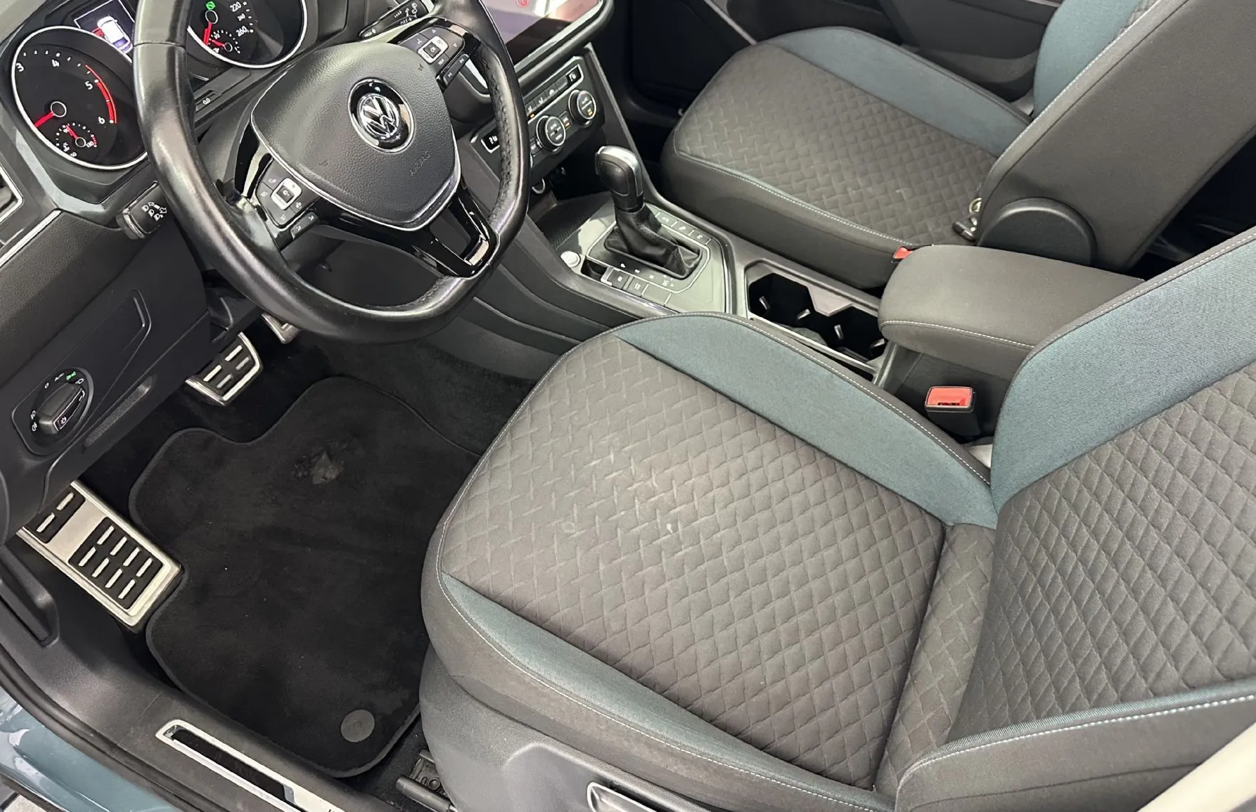 Zunanja slika - Volkswagen Tiguan Allspace - 2.0 TDI SCR DSG7 IQ.Drive.PANORAMA.NAVI.KAMERA.AC - 20