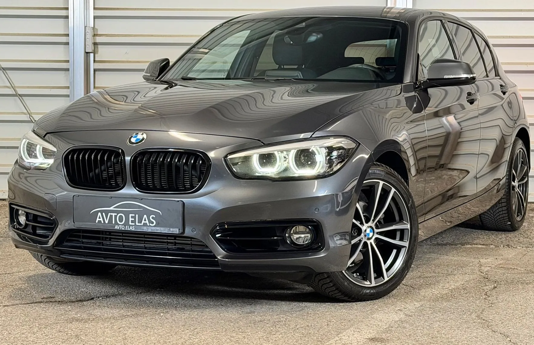 Zunanja slika - BMW Serija 1 - : 118d Sport Line - FULL LED - NAVI - TEMP - PDC ... - 1