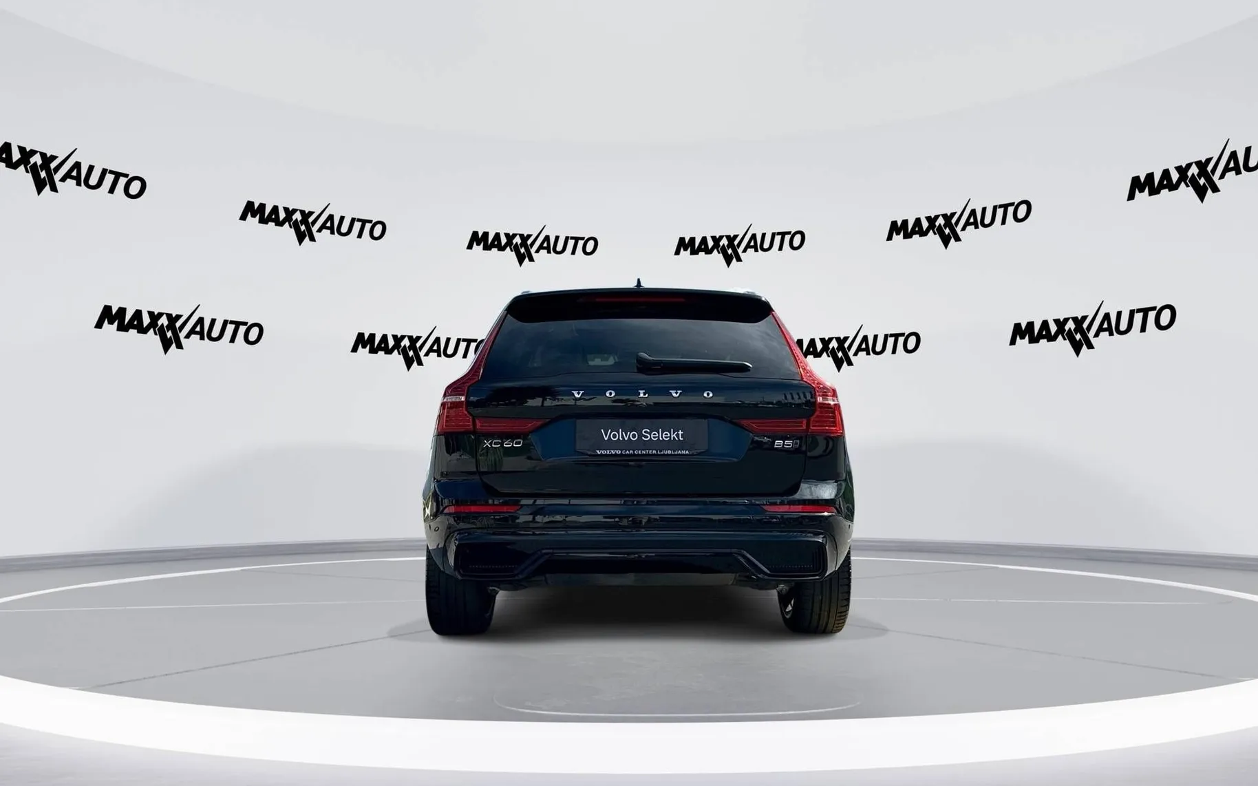 Zunanja slika - Volvo XC60 - B5 P AWD Plus Dark Avt. - 6
