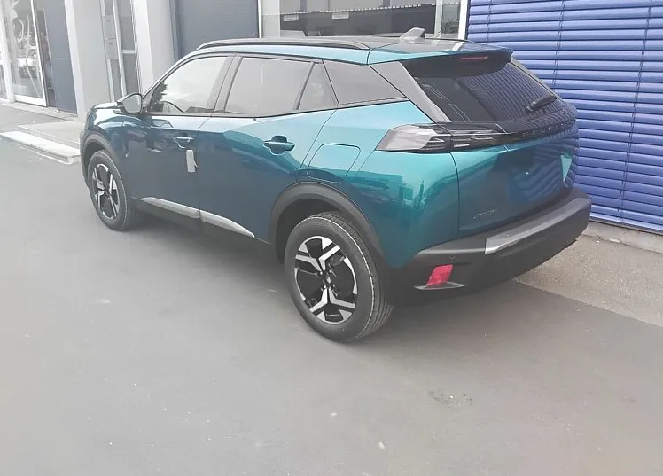 Zunanja slika - Peugeot 2008 - ALLURE PureTech 100 - 4