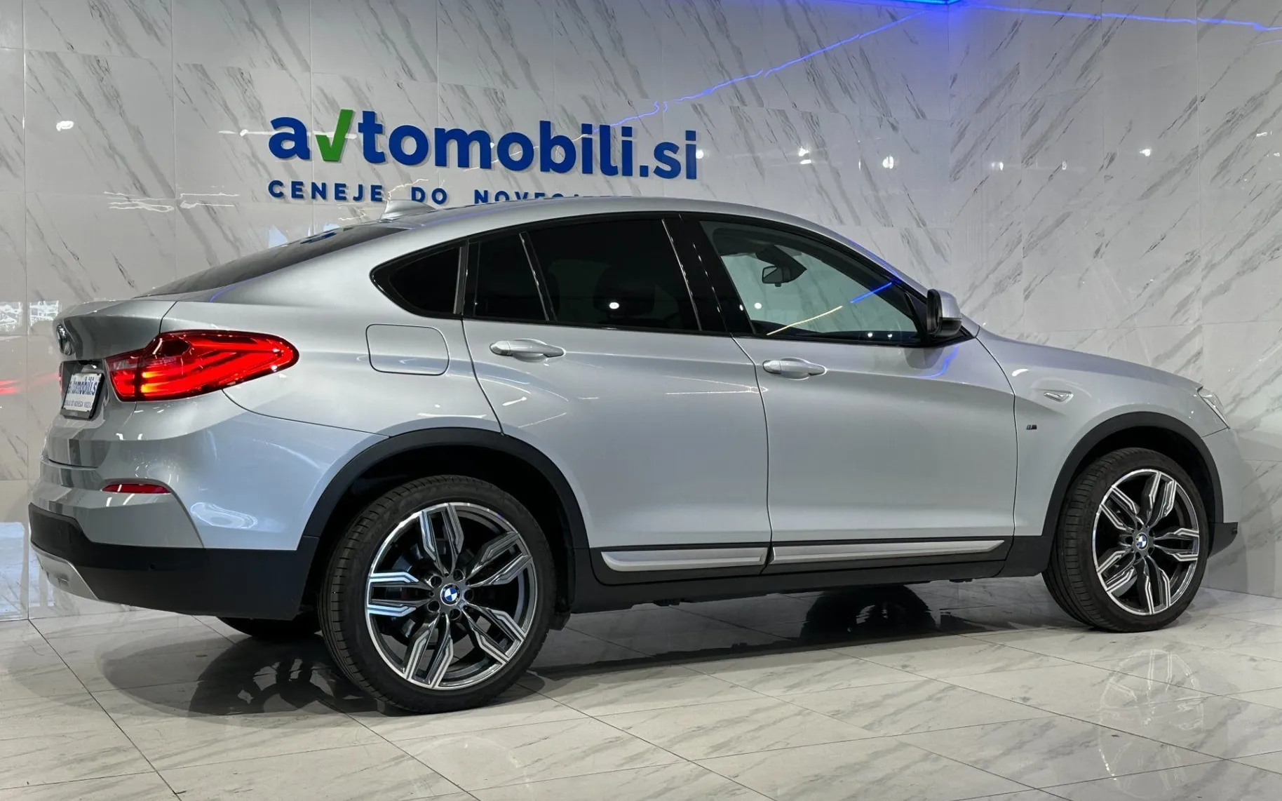 Zunanja slika - BMW serija X4: - xDrive20d |xLine|ACC|Kamera|HUD|Memory|Harman| - 5