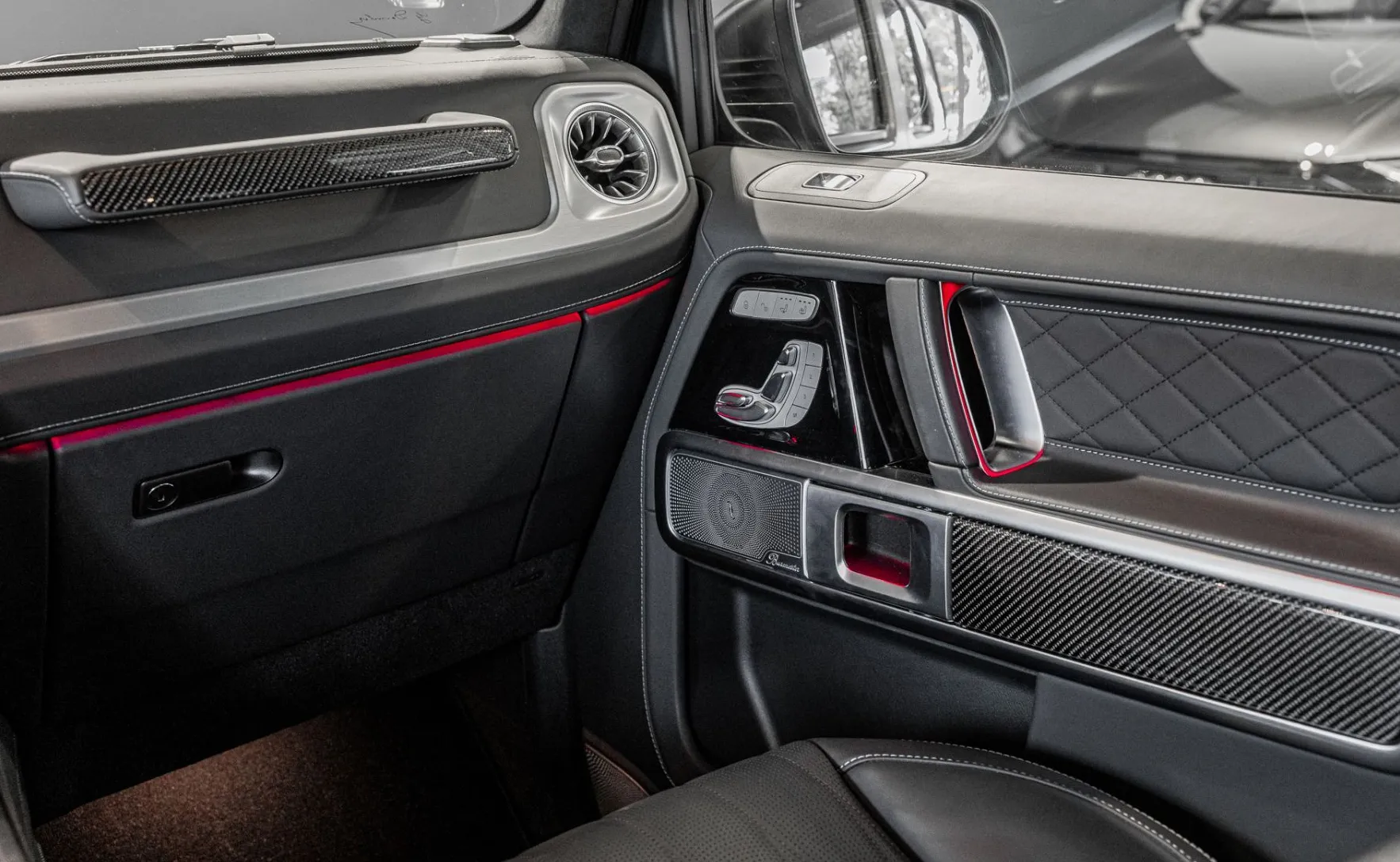 Zunanja slika - Mercedes-Benz G-Razred - G63V8AMG-SPECIAL ED-MAGNO-CARBON-SUPERIOR-WEBASTO - 14