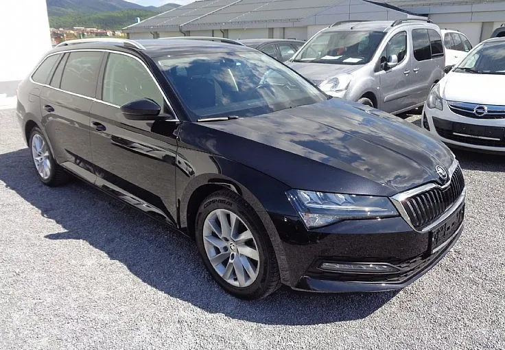 Zunanja slika - Škoda Superb - 2.0 TDI AUTOMATIC - NAVI - KAMERA - VSA ZGODOVINA - 2