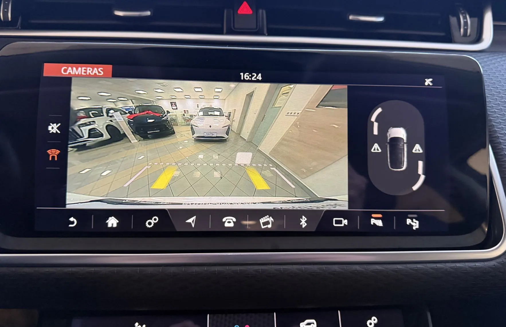 Zunanja slika - Land Rover Range Rover Evoque - 2.0 TD4 DYNAMIC 4WD AUT. -1.LASTNIK-LED-NAVI-K - 14
