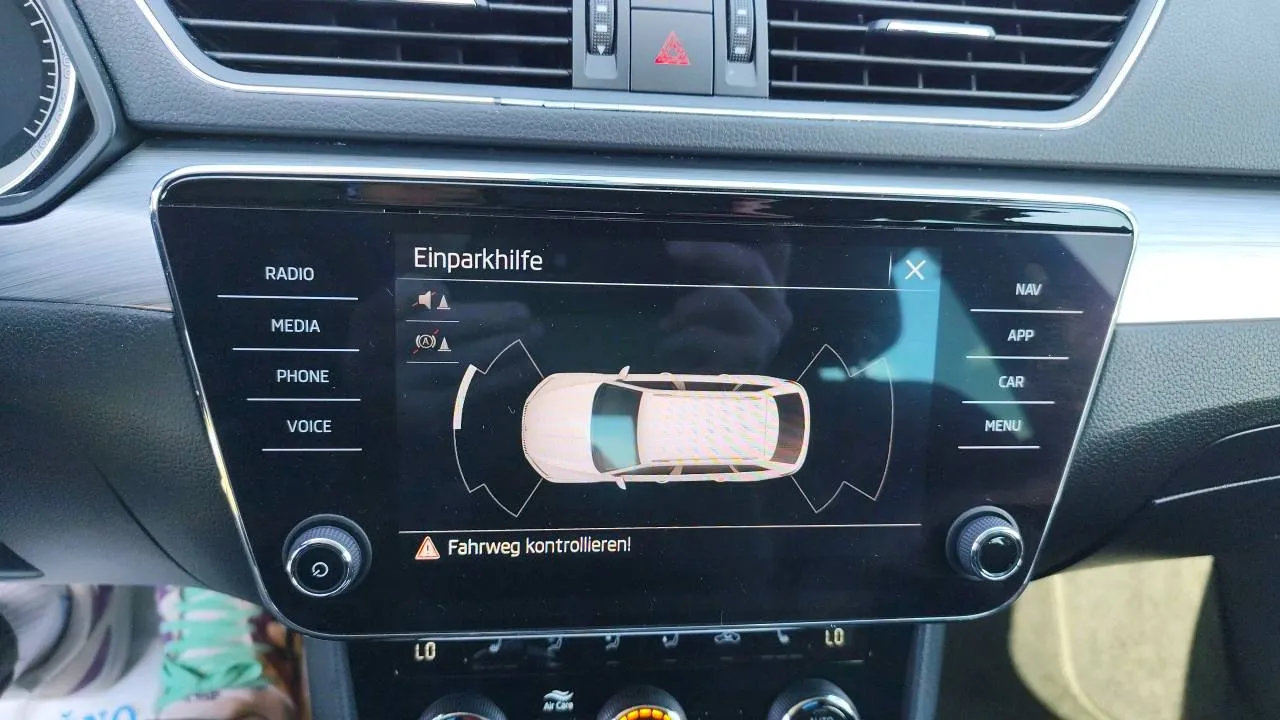 Notranja slika - Škoda Superb - 2.0 TDI - 18