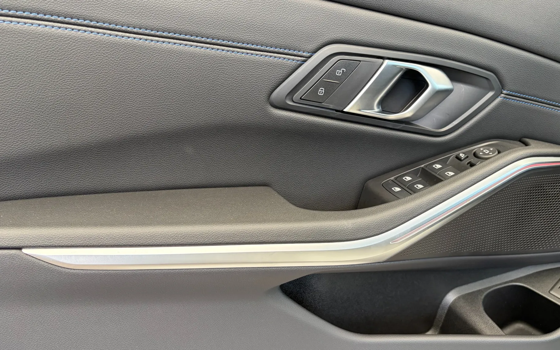 Zunanja slika - BMW Serija 3 - BMW 330i xDrive, 190KW M Sports package - 14