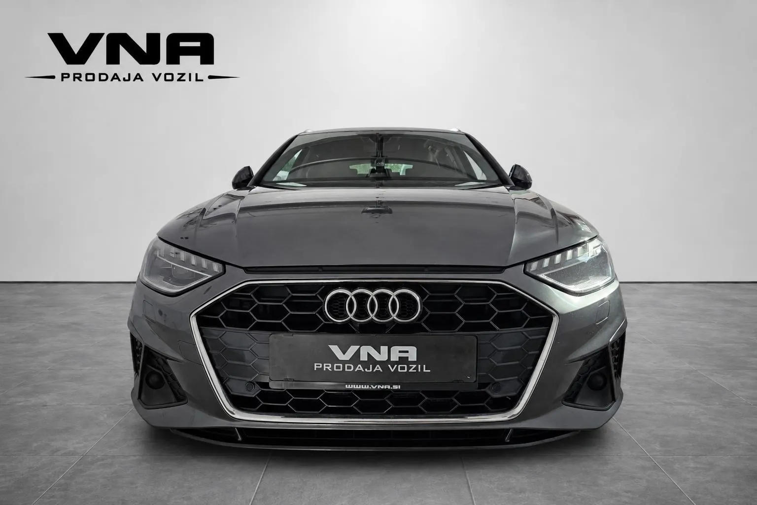 Zunanja slika - Audi A4 Avant - 40 TDI S-LINE |WEBASTO|KLJUKA|KAMERA|ALU18|AMBIENT - 2
