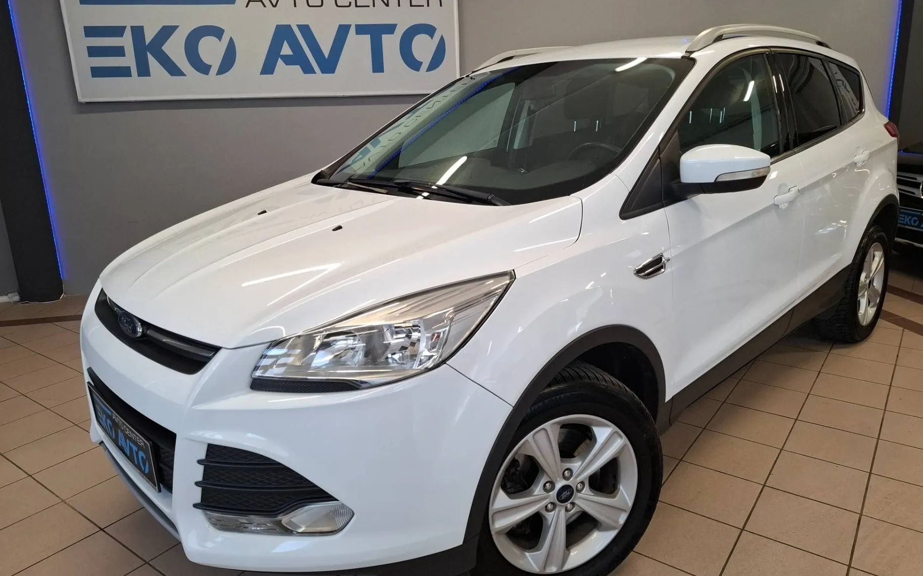 Zunanja slika - Ford Kuga - 1.6 SCTI 4x4 AVT.-TEMP-PDC-GRETJE SEDEŽEV-KOT NO - 1