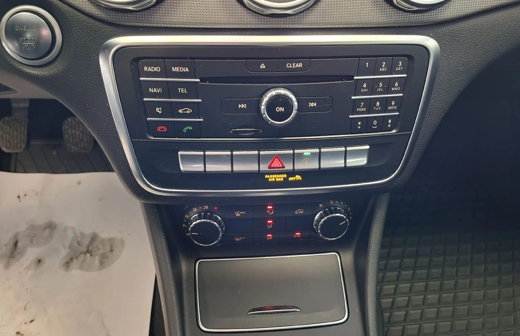 Zunanja slika - Mercedes-Benz GLA-Razred - GLA 180 URBAN - 9