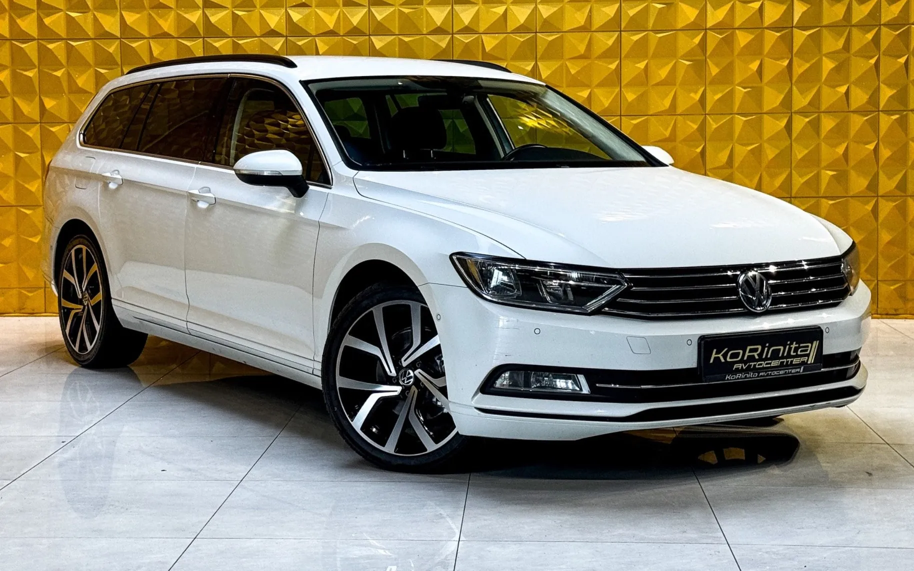 Zunanja slika - Volkswagen Passat Variant - 2.0 TDI AUT.-PERLA-KLJUKA-MASAZA-GRETJE-RADAR... - 3