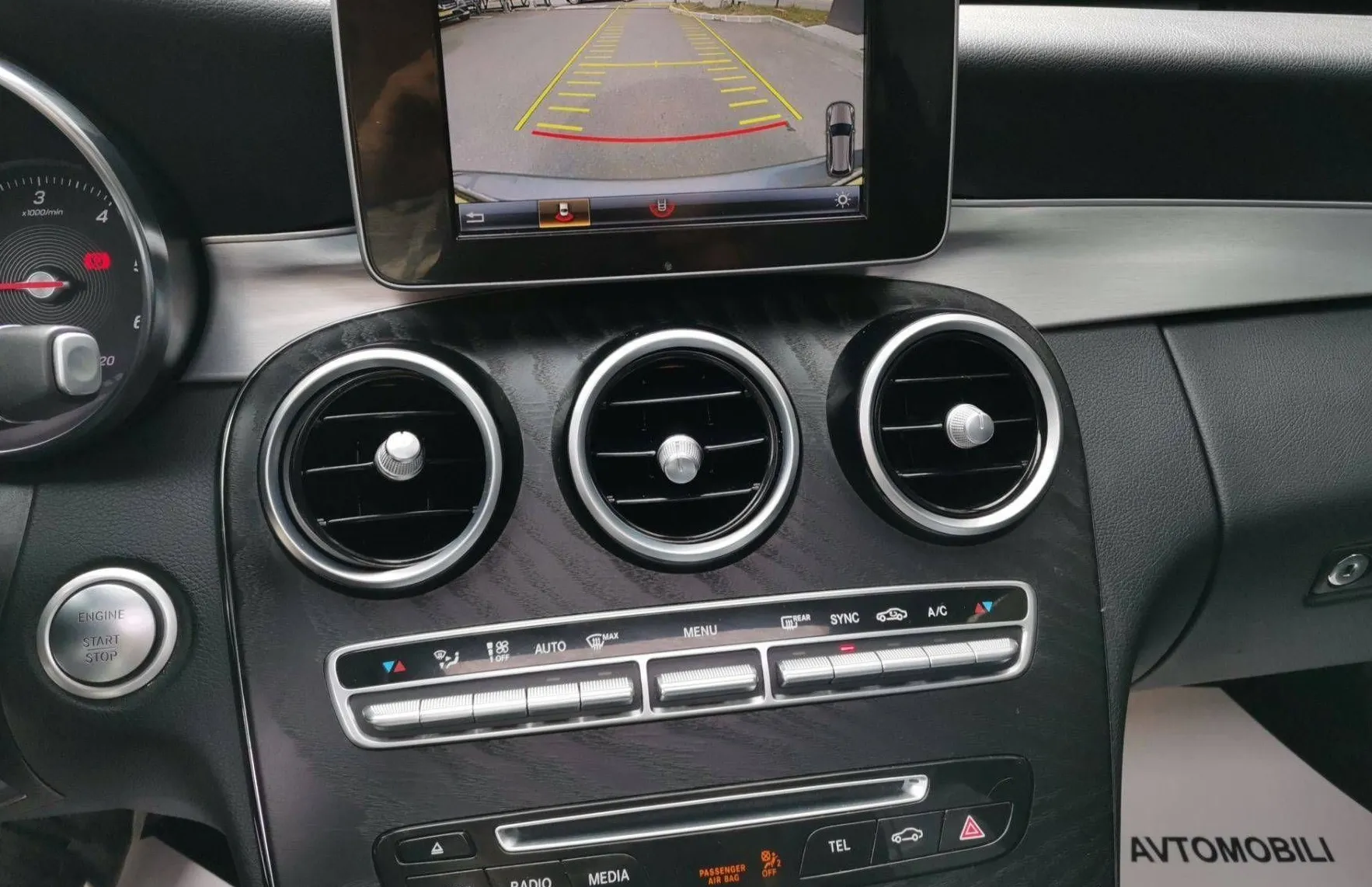 Zunanja slika - Mercedes-Benz C-Razred - C 220 d AMG LINE LED PDC KAMERA NAVI PANORAMA TO.. - 10