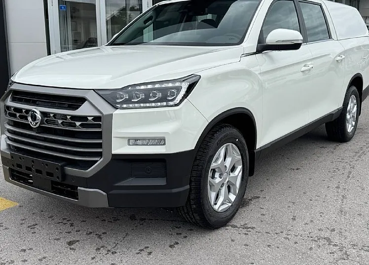 Zunanja slika - SsangYong Musso - GRAND 2.2 XDi Ultimate+ 4WD A T - 1