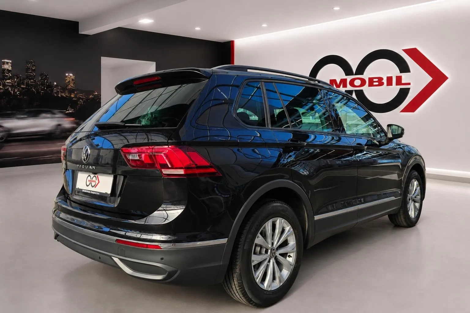 Zunanja slika - Volkswagen Tiguan - 2.0 TDI BMT Life DSG - LED.kamera.keyless.ambient - 5