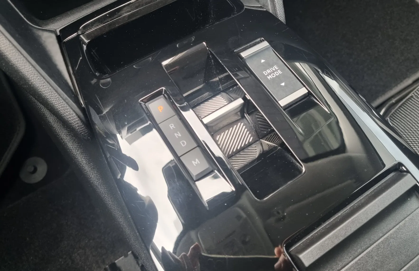 Zunanja slika - Citroën C4 X - 1.2 PURETECH MHEV - FACELIFT - SAMO 20.502KM - 17