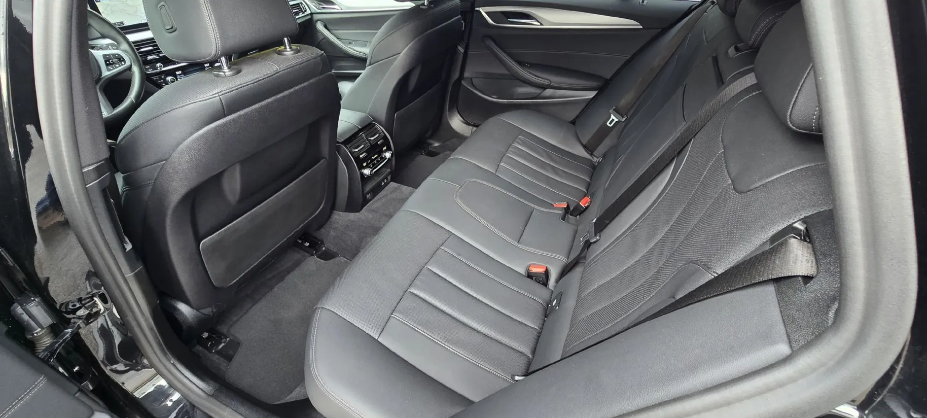 Zunanja slika - BMW Serija 5 - Touring: 520 d 2.0 140KW-M-NEMŠKI-KOT NOV-ALU 20 - 16