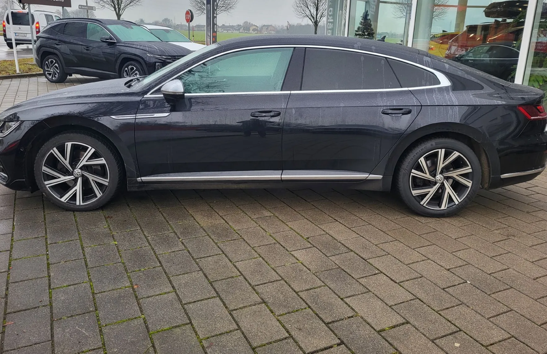 Zunanja slika - Volkswagen Arteon - 2.0 TDI 4MOTION avt. 140kW R-Line - 2