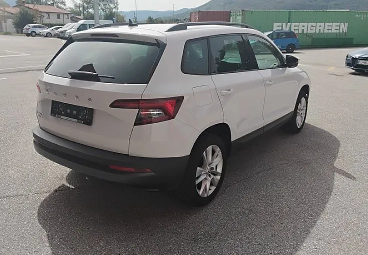 Zunanja slika - Škoda Karoq - 1.5 TSI ACT Ambition -45- - 3