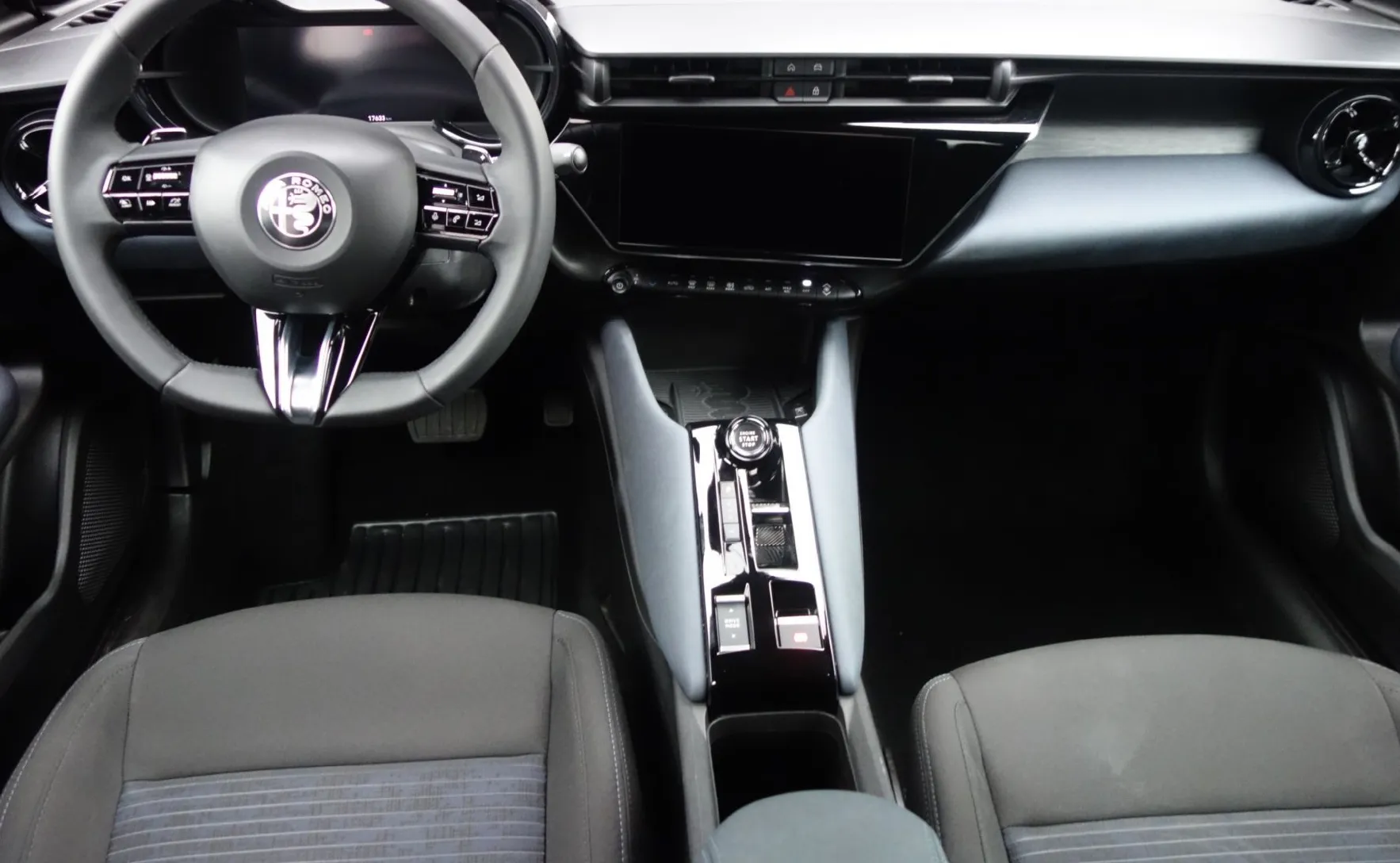Zunanja slika - Alfa Romeo Junior - Ibrida 1.2 Core Avt. - 5