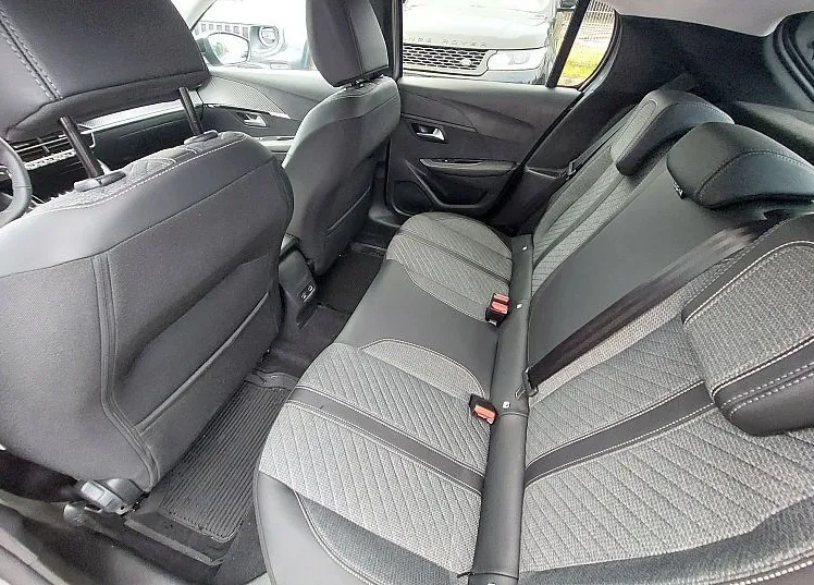 Zunanja slika - Peugeot 208 - ALLURE PureTech 100 - 19
