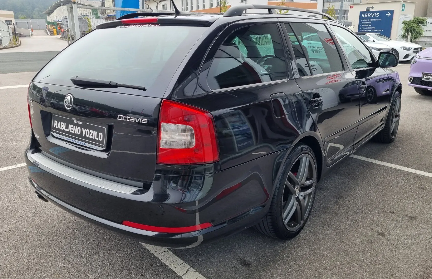 Zunanja slika - Škoda Octavia - Combi 2.0 TDI VRS - SLOVENSKI + 1. LASTNIK - 7
