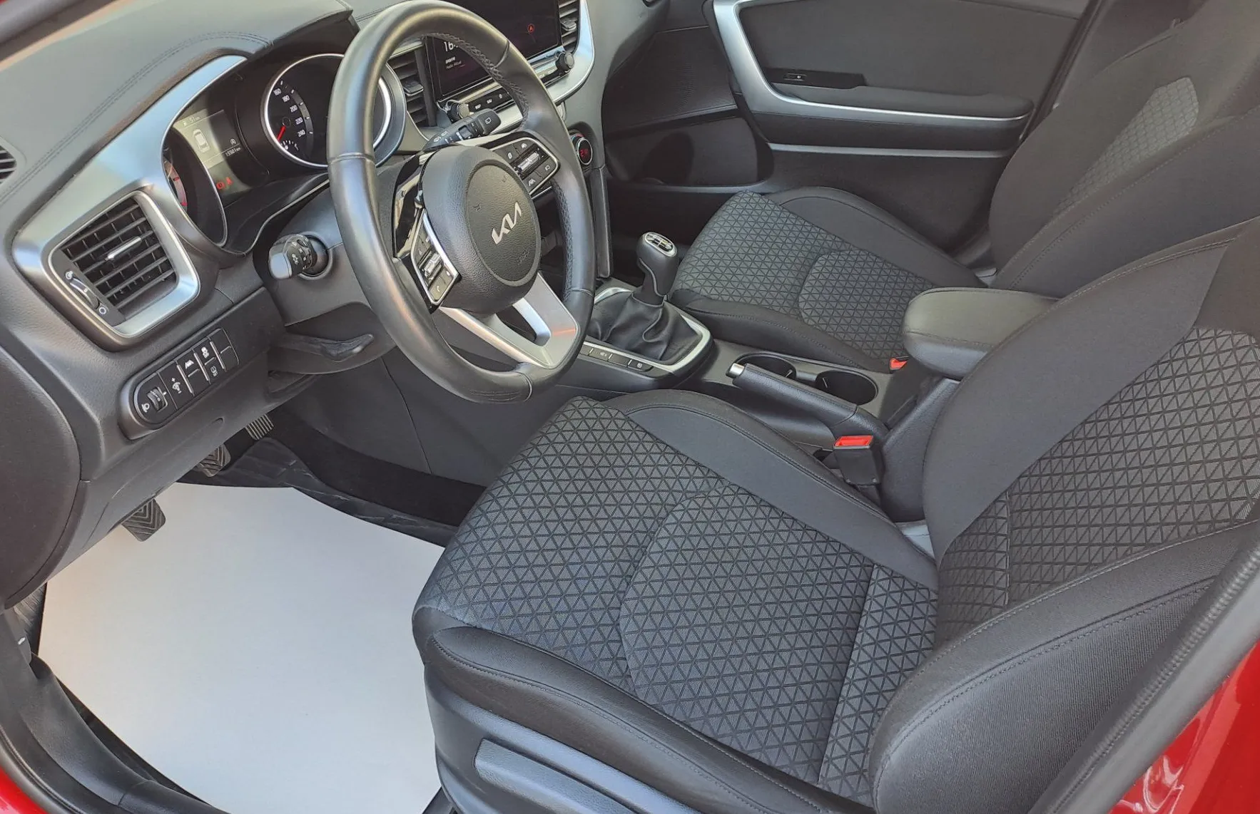Zunanja slika - KIA Ceed - 1.0 T-GDI LX Champion+ ISG - 5