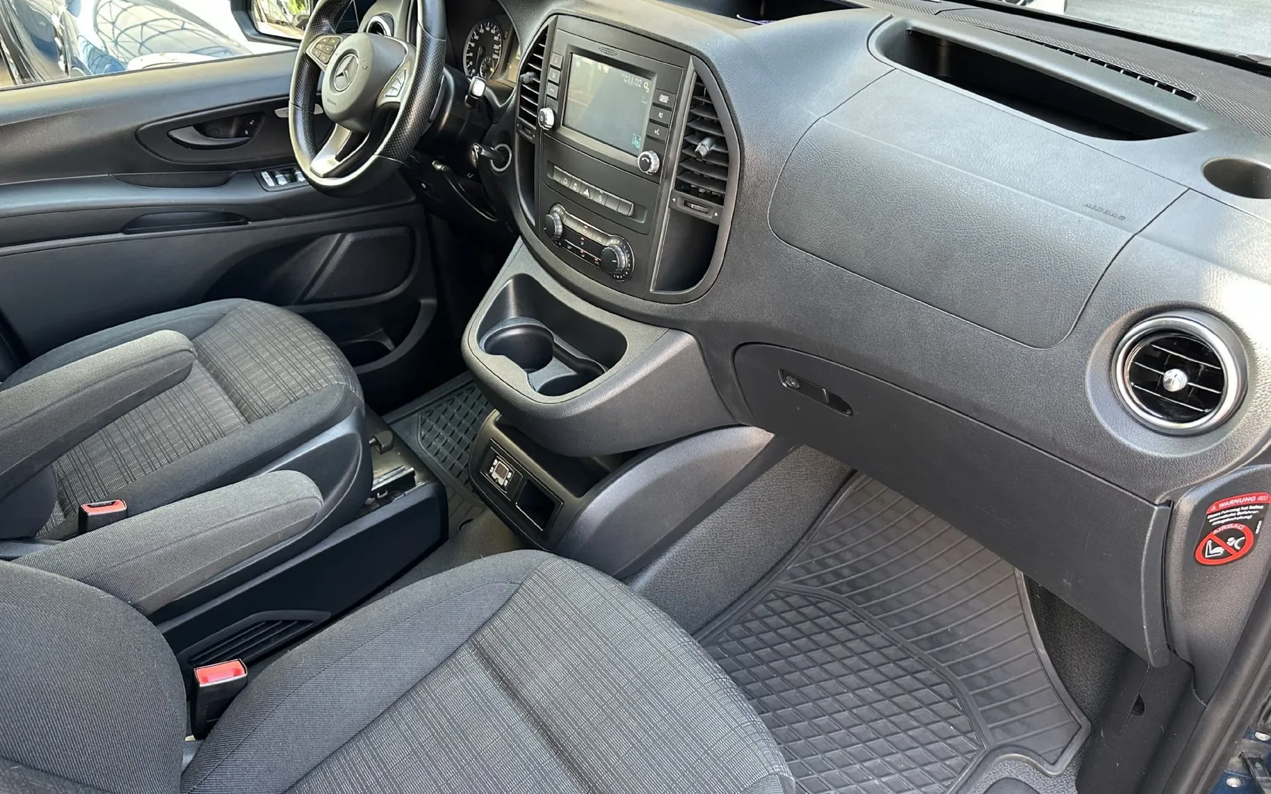 Zunanja slika - Mercedes-Benz Vito - 4x4-LANG-WEBASTO-2xPDC-NAVI-GRET.SEDEŽEV-7+1-VK... - 9