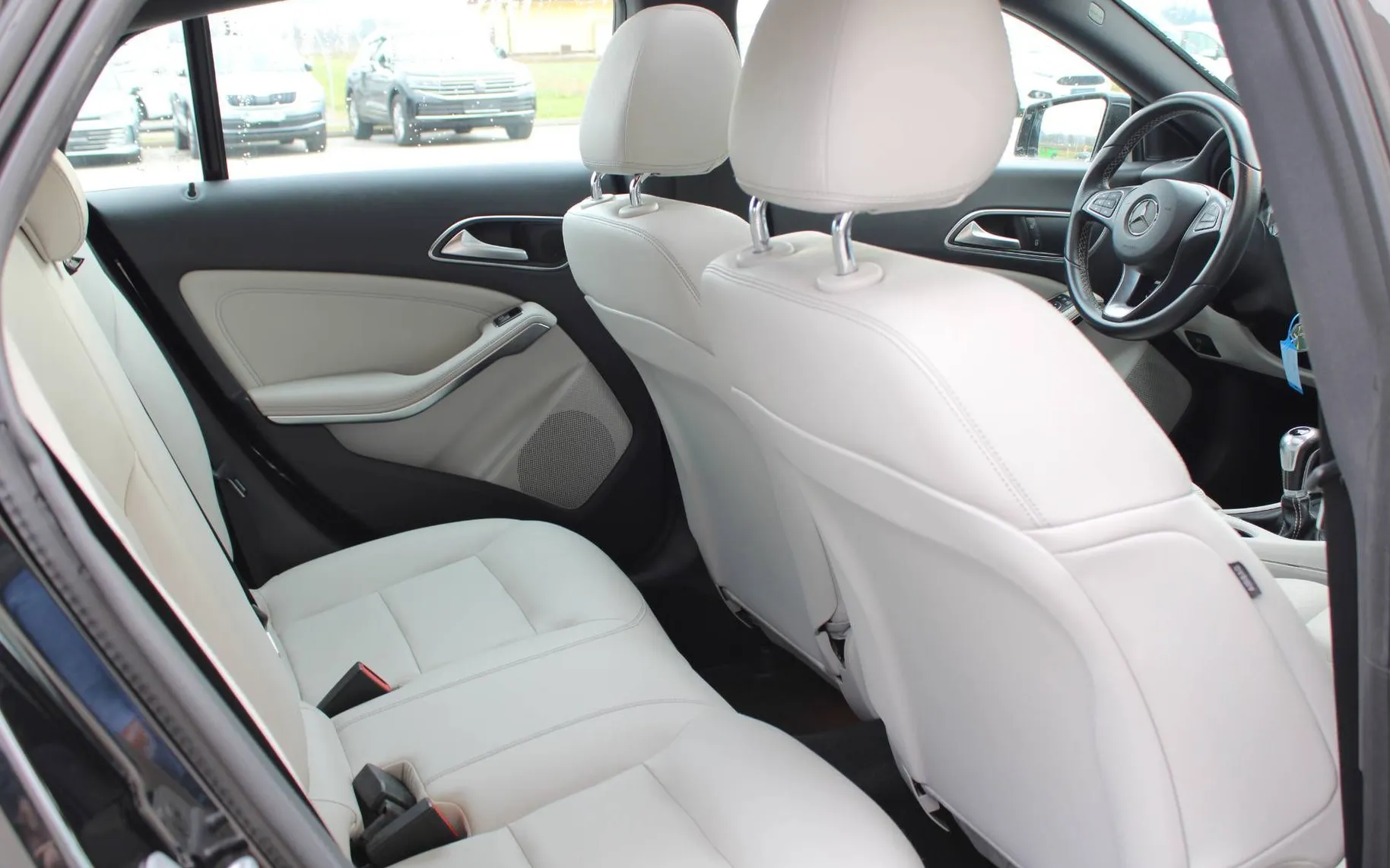 Zunanja slika - Mercedes-Benz CLA-Razred - CLA Shooting Brake CLA 200 d PANORAMA LED USNJE NAVI KAMERA... - 9