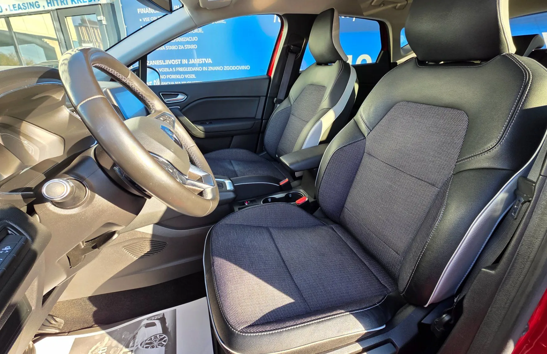 Zunanja slika - Renault Captur - dCi 115 Intens EDC, SLO,KAMERA,FULL LED,TOP STANJE - 9