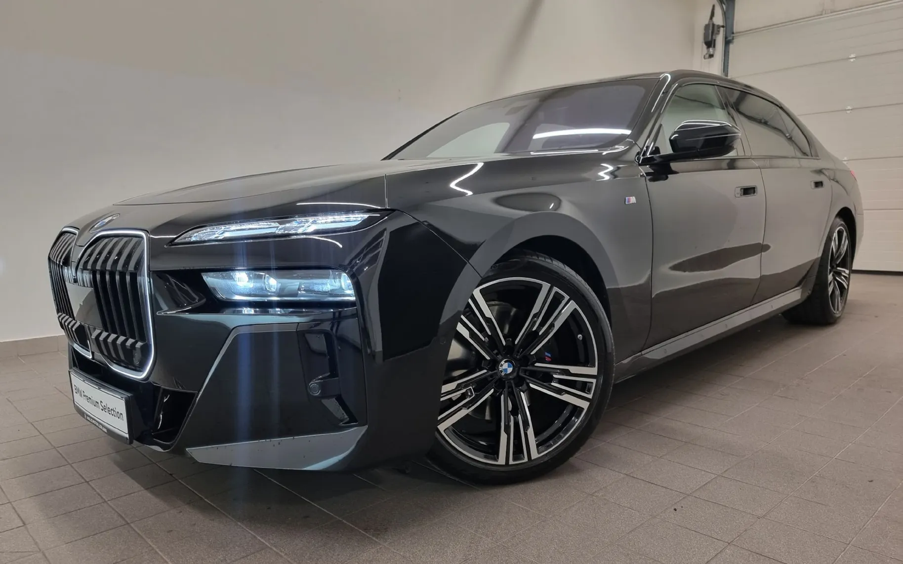 Zunanja slika - BMW Serija 7 - 740d xDrive - 1