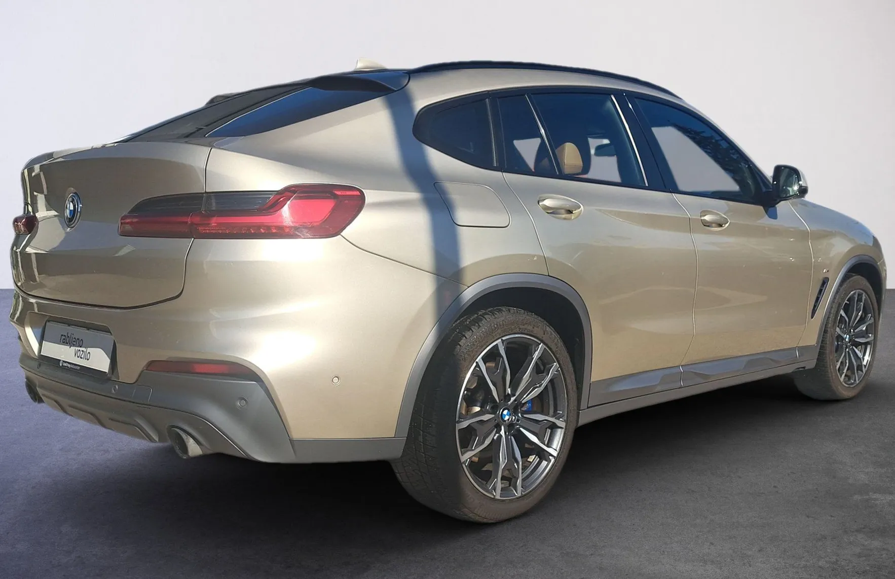 Zunanja slika - BMW X4 - serija :  xDrive20d Avt. - 3