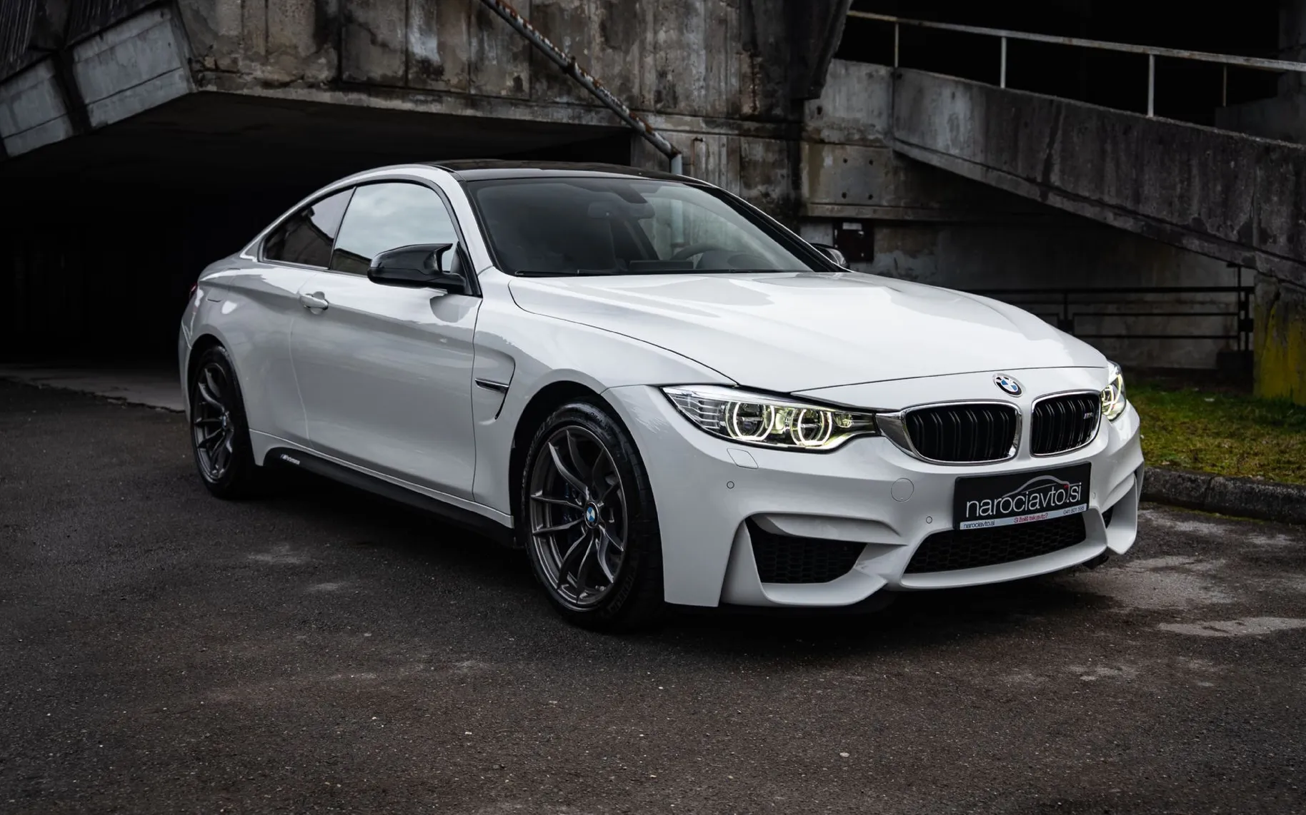 Zunanja slika - BMW M4 - Harman Kardon - LED - Alcantara - Headup - 1