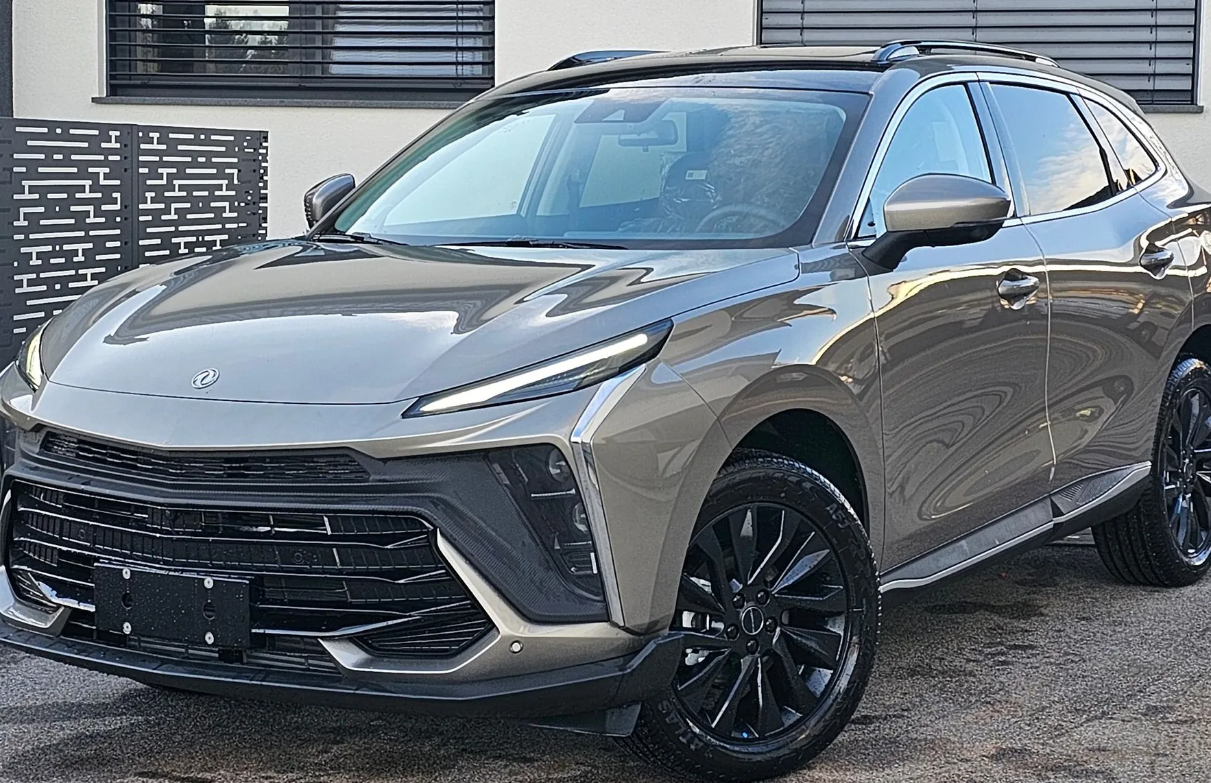 Zunanja slika - Dongfeng - - 1.5 TGDI 7DCT LUXURYNA ZALOGIMY2025TESTNE VOŽN - 2