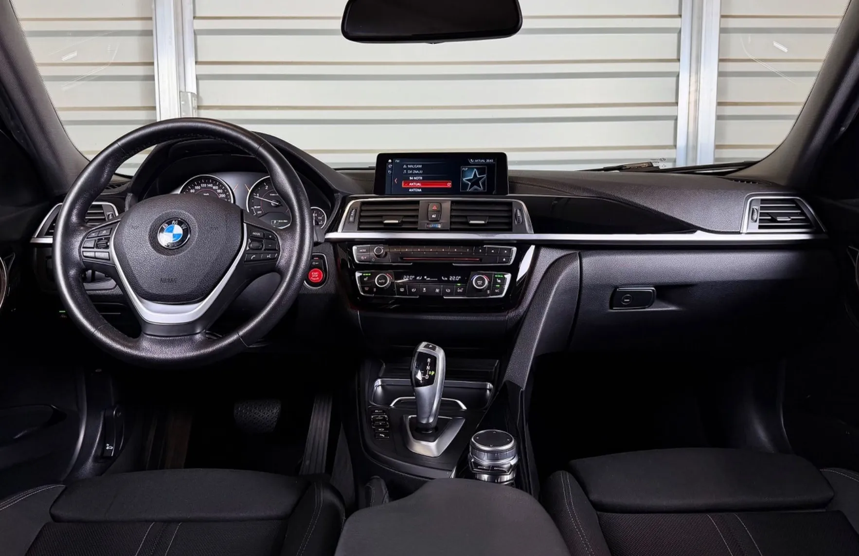 Zunanja slika - BMW Serija 3 - Touring: 320D XDRIVE - SPORT - KAMERA - FULL LED - HEAD - 8