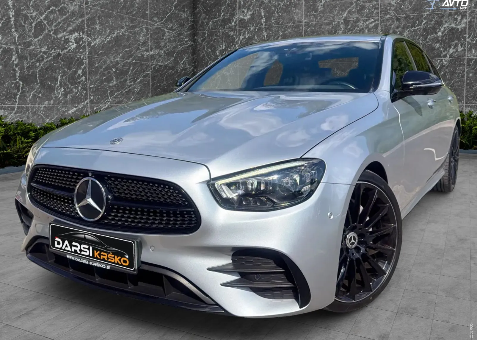 Zunanja slika - Mercedes-Benz E-Razred - E220d AMG WIDE MULTIBEAM WEBASTO PRIKLOP ALU20 - 14