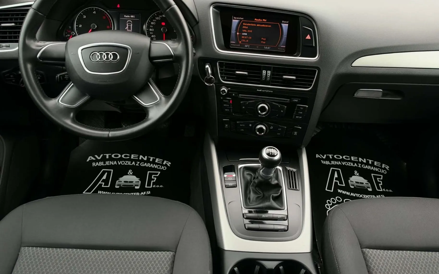 Notranja slika - Audi Q5 - 2.0 TDI-Q-4X4-155.000KM-LIZING ZA TUJCE- - 10