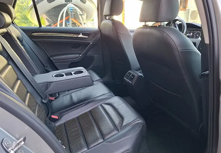 Zunanja slika - Volkswagen Golf - 2.0 TDI CARAT EXCLUSIVE DSG.FULLED.NAVIPRO.PANO... - 10