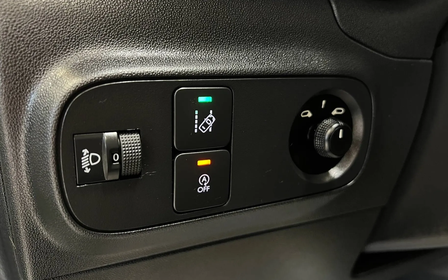 Zunanja slika - Citroën C3 - 1.2-1.LASTNIK-JAMSTVO-LED-TEMP-BT-MINT-OBROK 80€ - 16