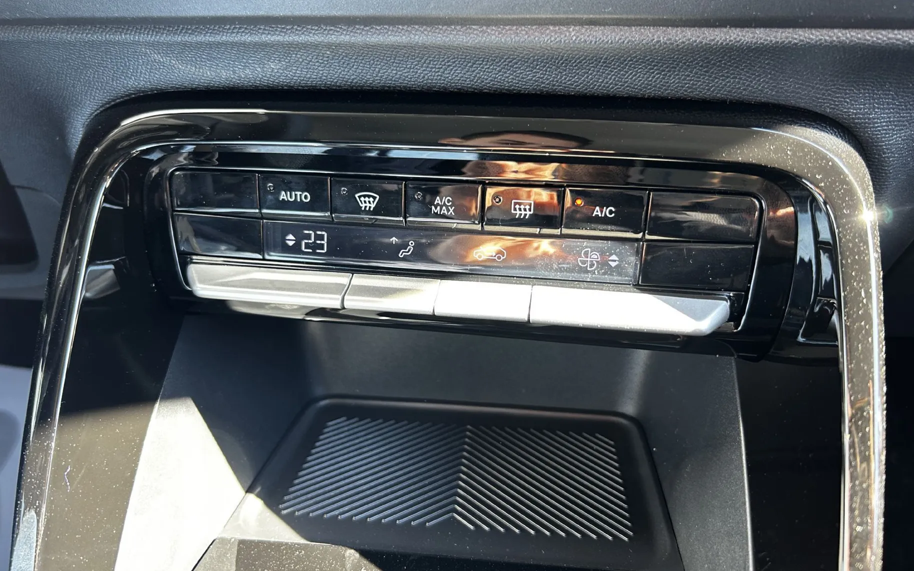 Zunanja slika - Citroën C3 Aircross - Hybrid145 ëDCS6 PLUS - 17