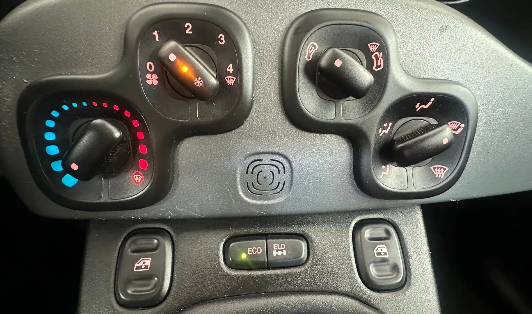 Zunanja slika - Fiat Panda - 4x4 0.9 TwinAir Cross. - 12