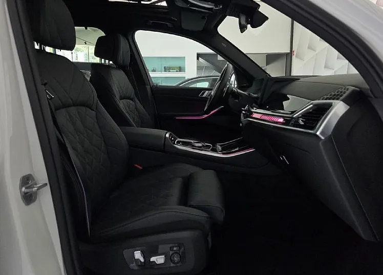 Zunanja slika - BMW X5 - serija : M60i xDrive.M.SPORT-ZRAČNO-KLJUKA-PANO-HUD-WEB-KEY - 12