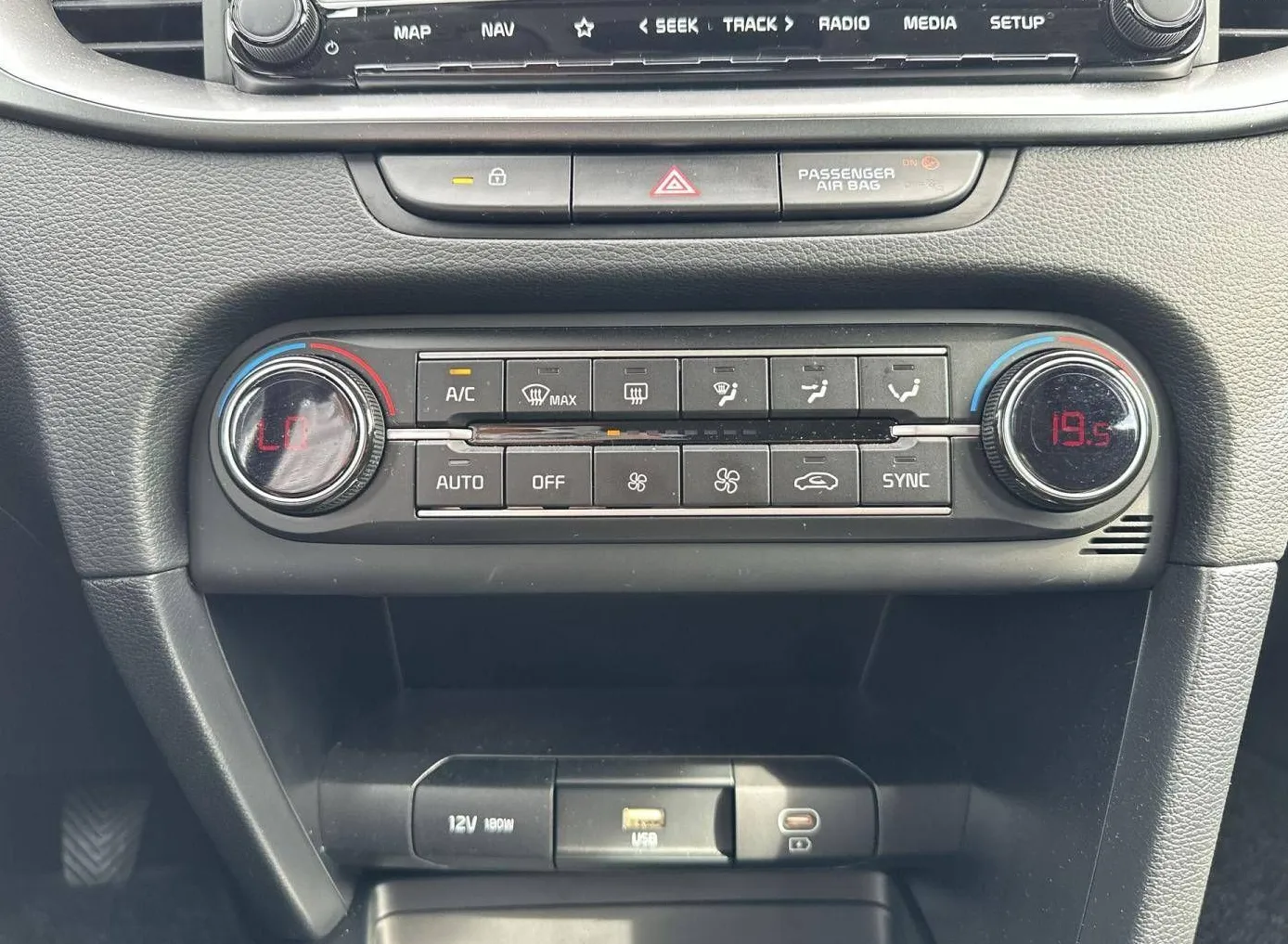 Zunanja slika - KIA Ceed - 1.0 T-GDi LX Champion+ ISG. M T - 18