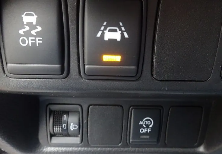 Zunanja slika - Nissan X-Trail - 1.6 DCI N-CONNECTA KAMERA 360 PDC NAVI - 10