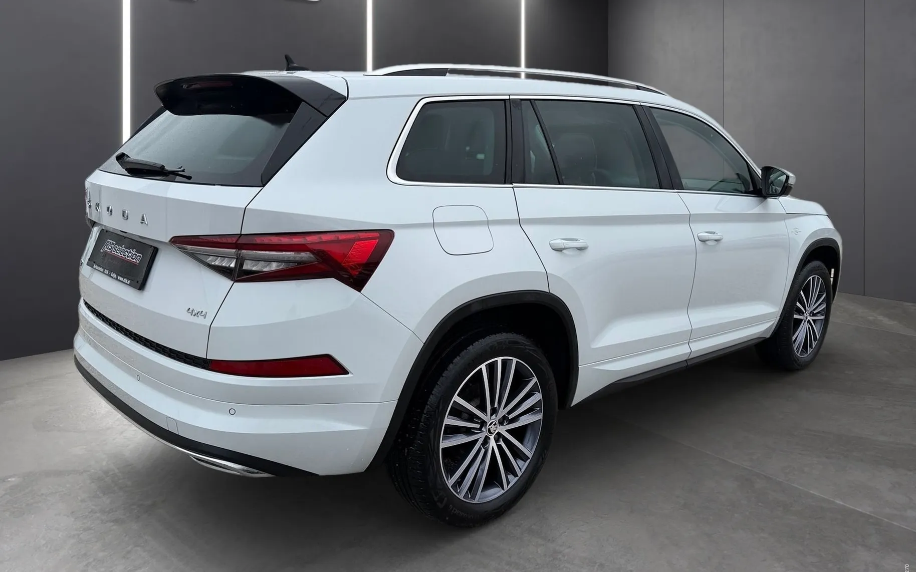 Zunanja slika - Škoda Kodiaq - L K 2.0 TDI 110kW 4X4 DSG-Matrix LED-Mrtvi kot- - 3